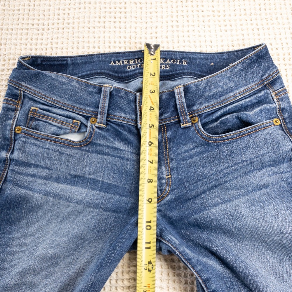 American Eagle Outfitters Low Rise Bootcut Jeans Medium Wash Blue Denim - Picture 7 of 8
